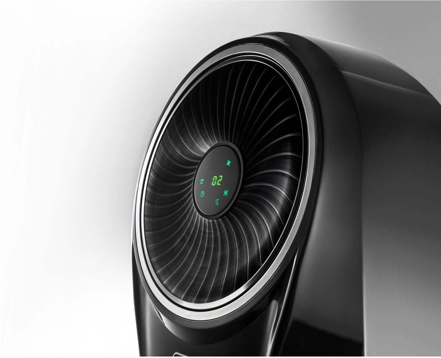 De'Longhi EV250 BK Rafraîchisseur d'Air Mobile - Appareil 3-en-1 avec Humidification, Ioniseur et Ventilation, Autonomie 6h, Réservoir 4,5L, Protection IPX4 - Noir